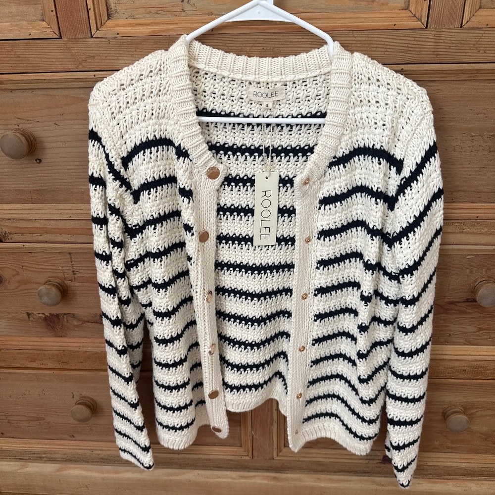 Carly Jean Los Angeles Sweater (S)